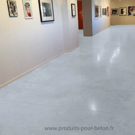 Sol au quartz durcisseur naturel - ciment Sol au quartz durcisseur naturel - ciment